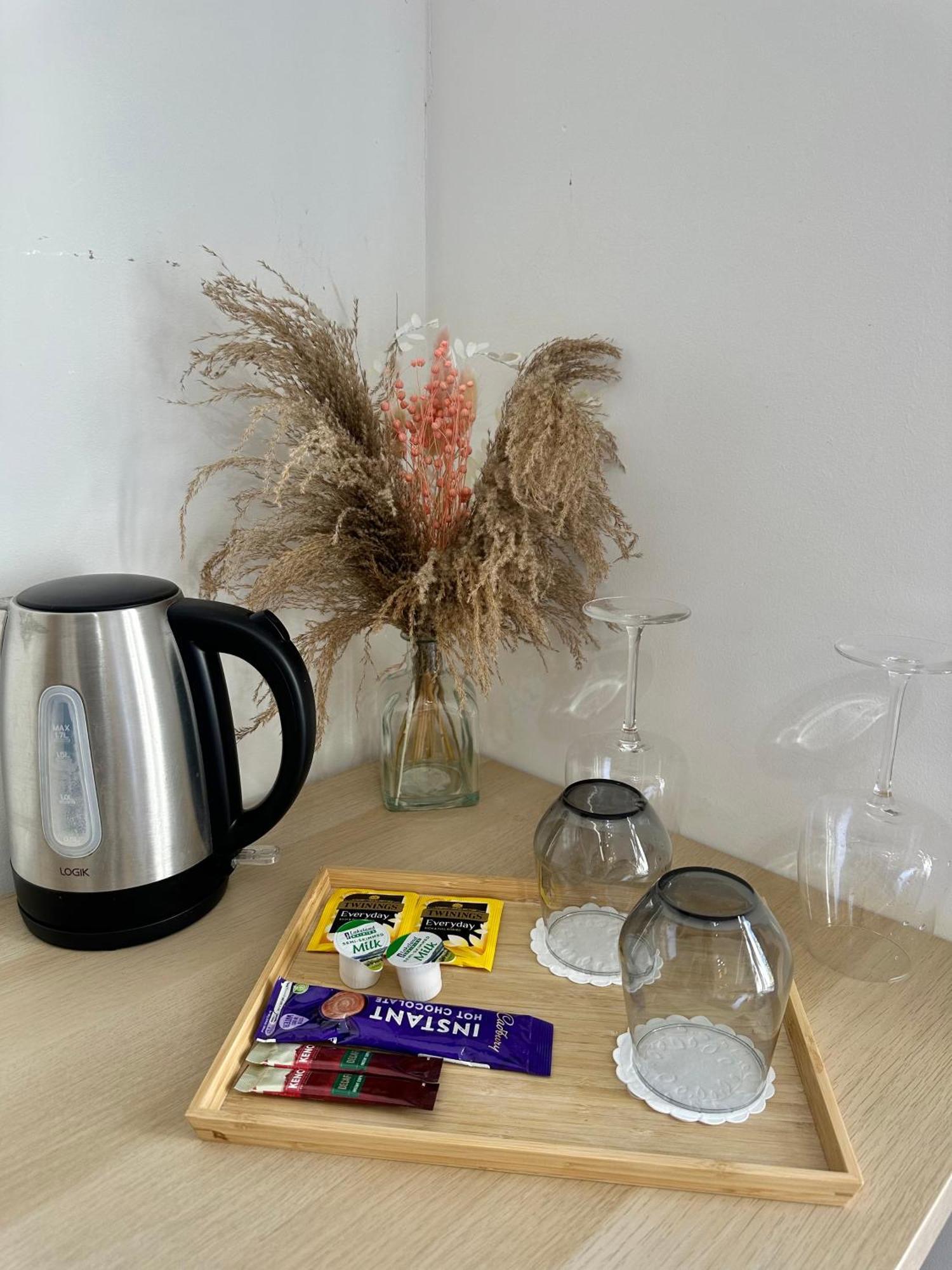 Cosy En-Suite Room In Stratford ロンドン エクステリア 写真